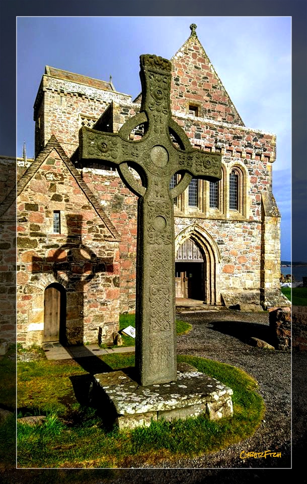 Iona cross